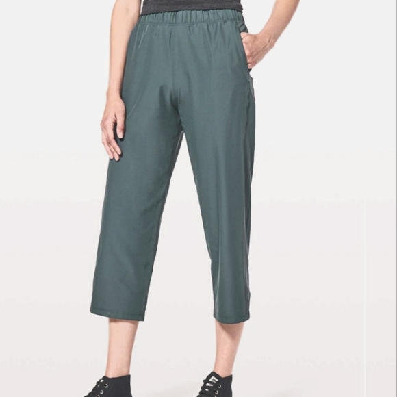 lululemon athletica Pants - Lululemon Next Move Crop Pants size 8